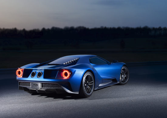 Ford _GT_tyl